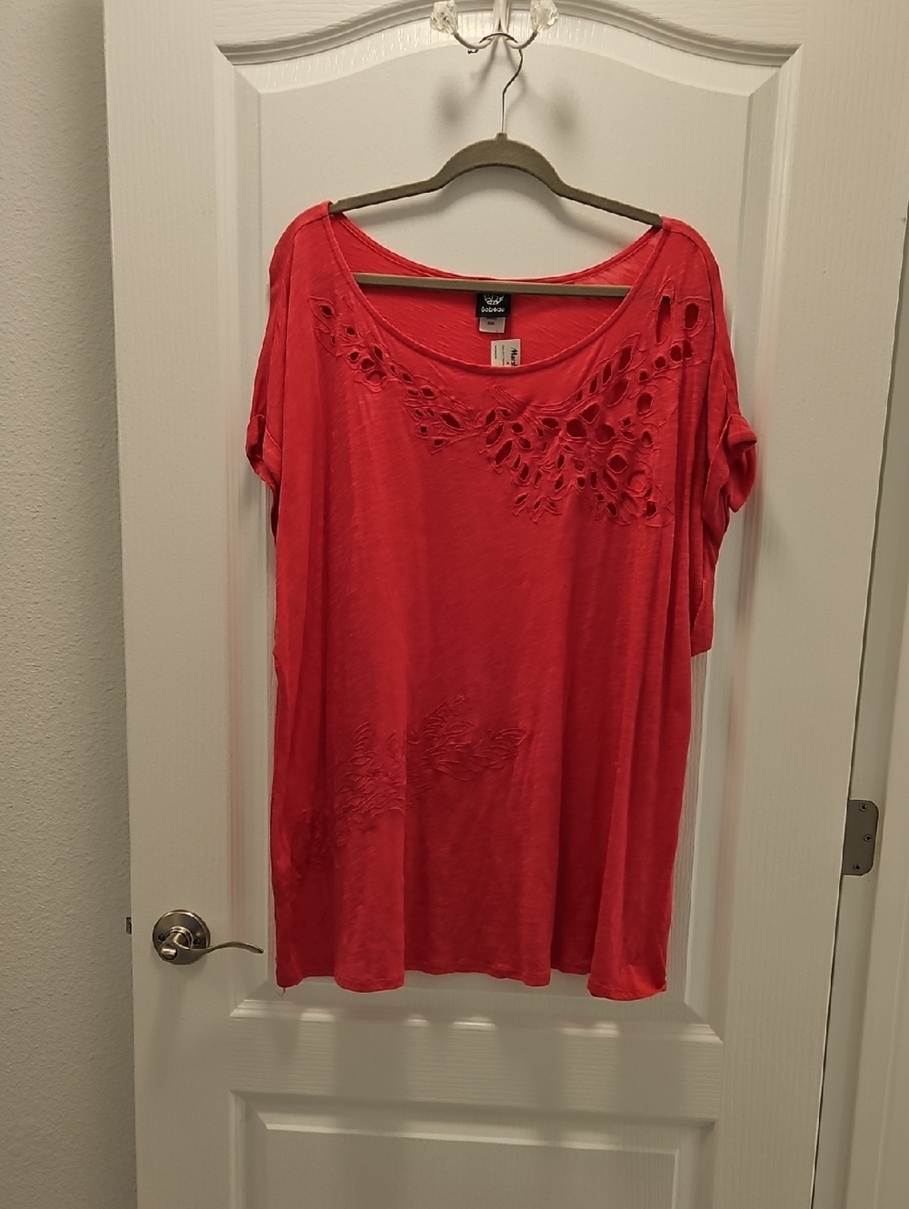 NWT.  Size 3X.  Hot Pink, Lace Cur-Outs Top